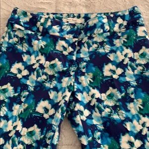 White House Black Market Pants - White House Black Market pants size 8 floral White House Black Market Pants - White House Black Market pants size 8 floral